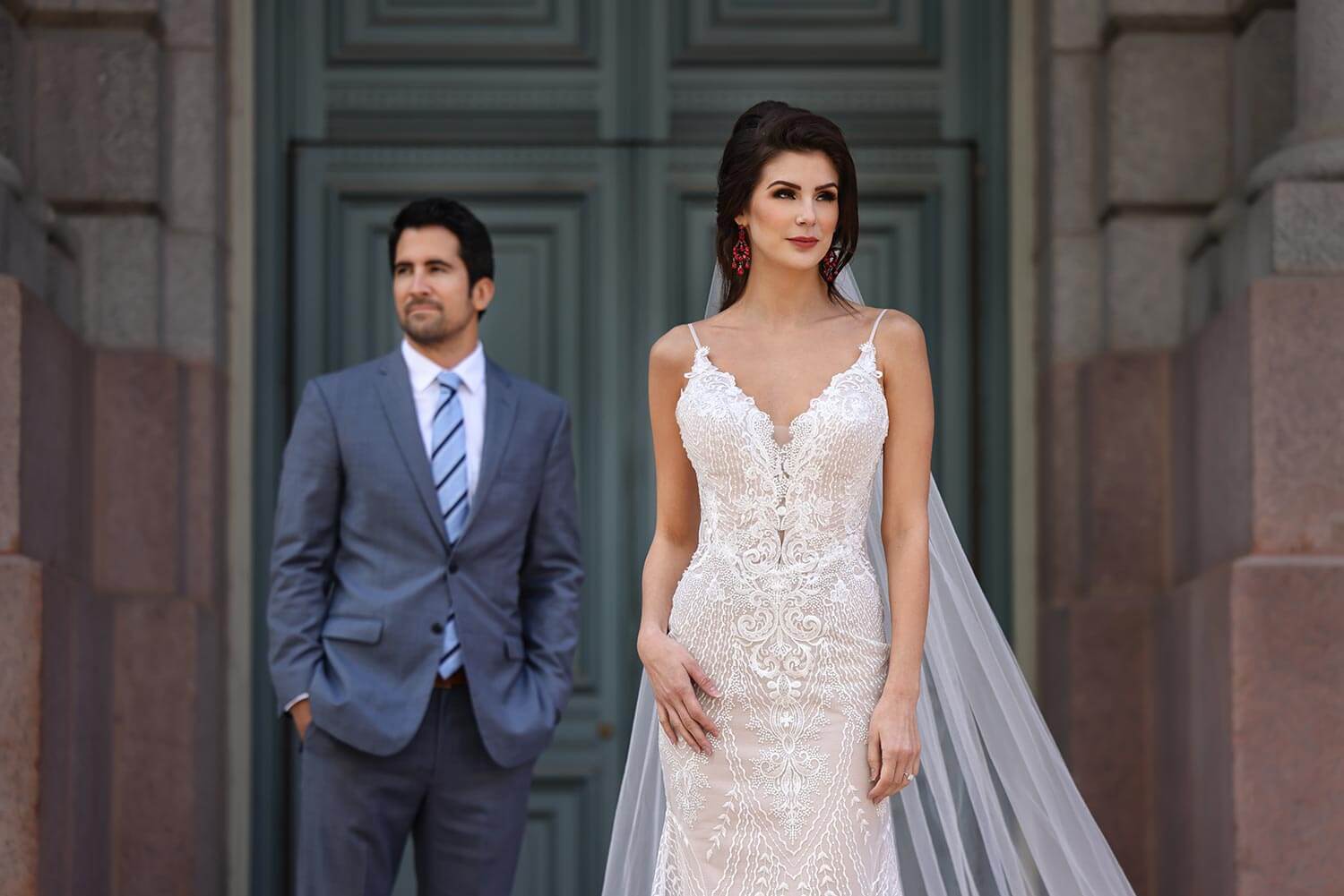 Scene 3: Close up of the bride & groom at the Old Post Office in St. Louis with the Canon R5 and Sal Cincotta